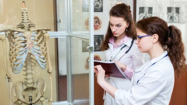Why You Should Enroll in Medical Training Courses? 5 Logical Reasons